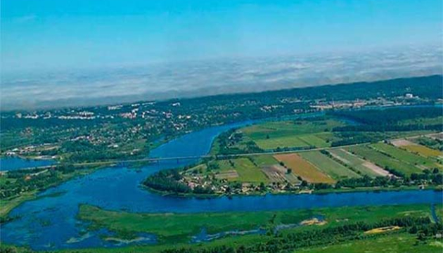 02-crystal-lake-hutor.jpg