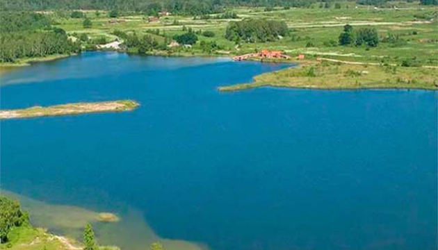 05-crystal-lake-hutor.jpg