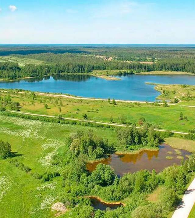 08-crystal-lake-hutor.jpg
